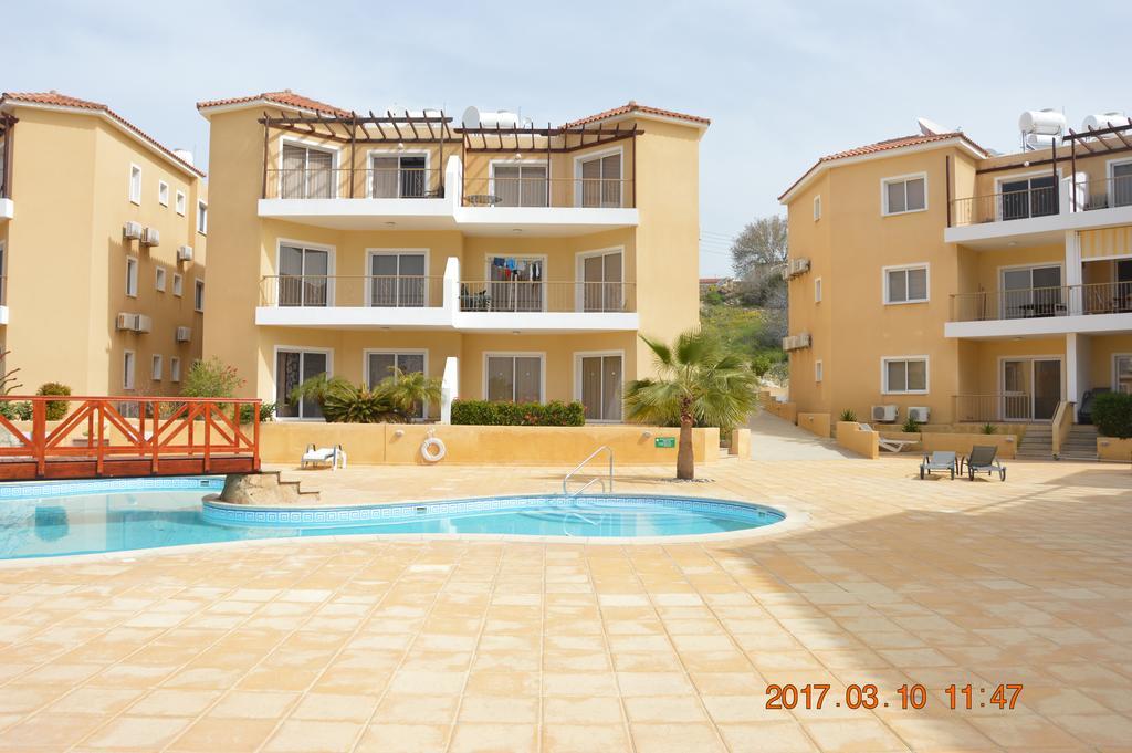 Luxury Apartment Пафос Экстерьер фото